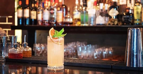 Bar Porfirio: coctelería y cocina mexicana que la rompe en Providencia