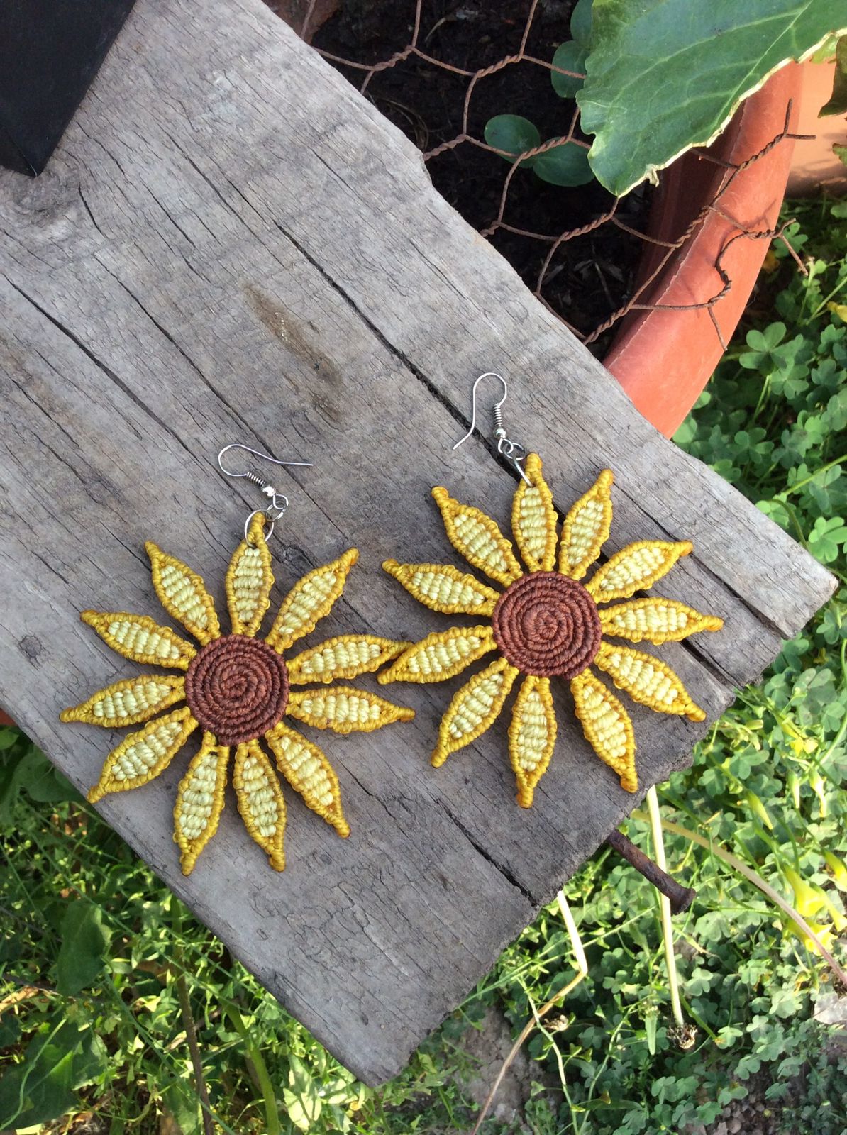 Nudo quemado: accesorios tejidos en macramé