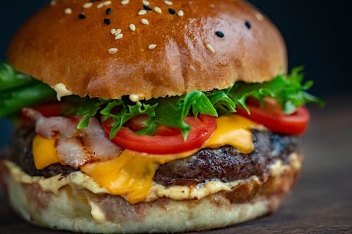 ¡Celebra el Día Internacional de la Hamburguesa en casa!