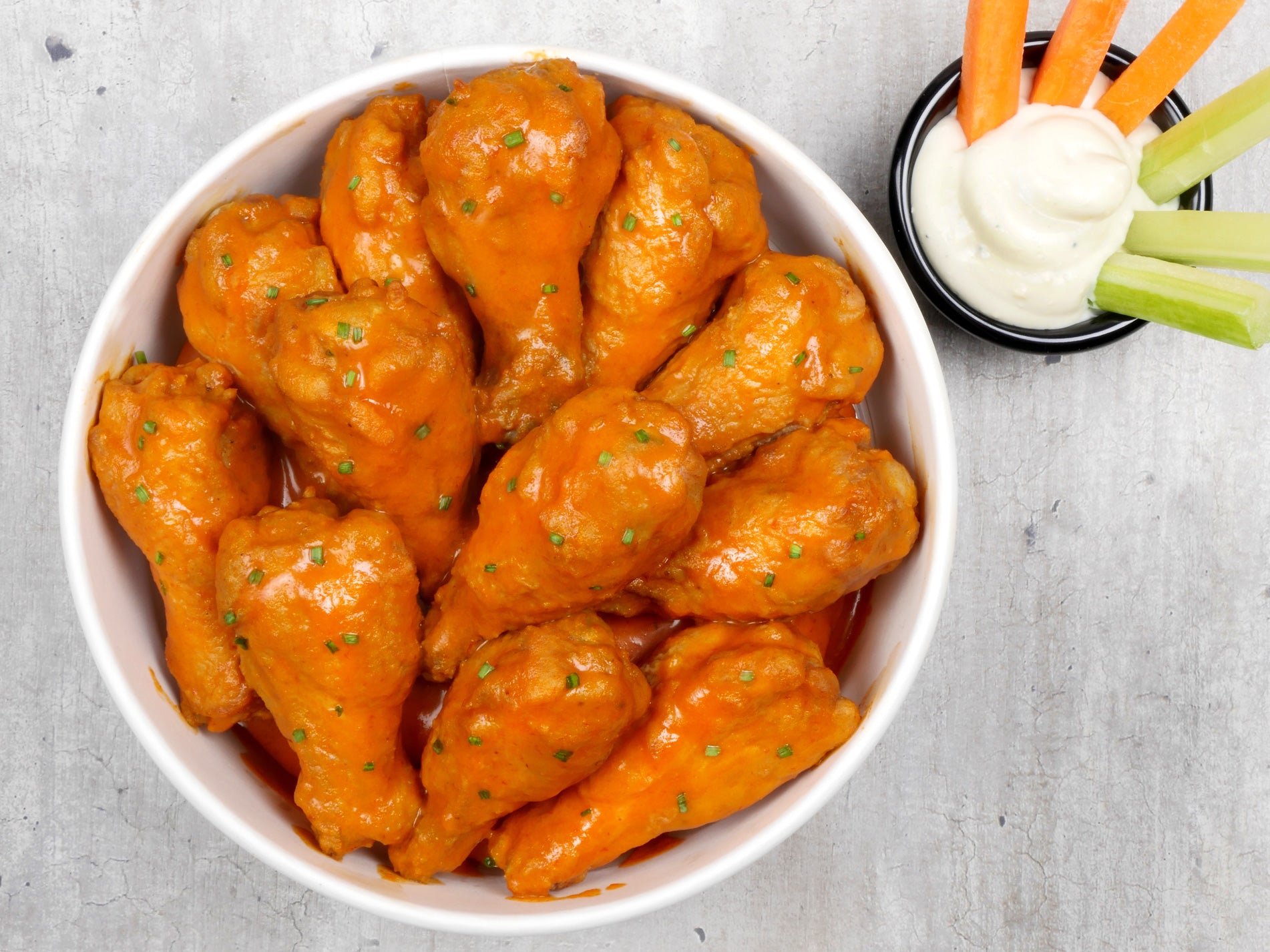 Wings & Rings: lanza los miércoles de “all you can wings”